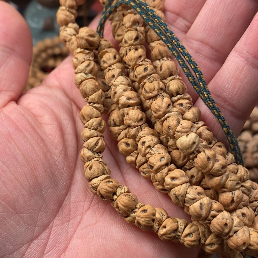 夏***乐柏香籽/百香籽吊坠