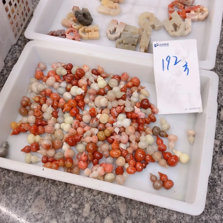 傲***云老挝石000000000000