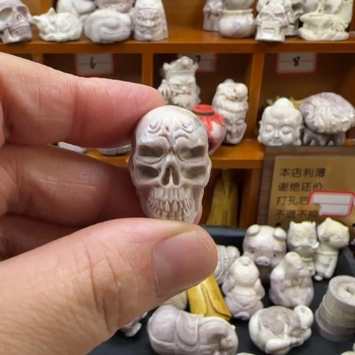 非金属配饰鹿角雕刻骷髅