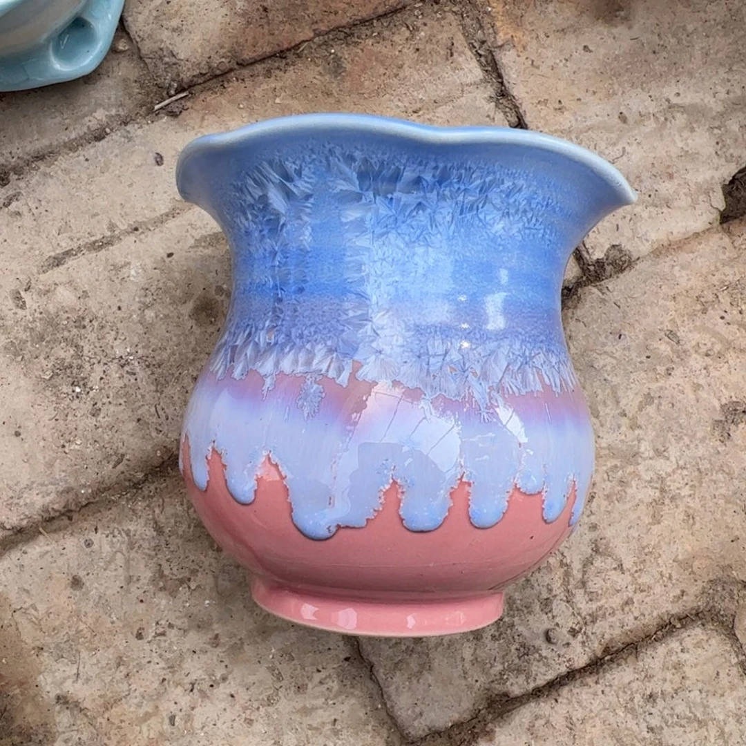 新疆包邮 中号花盆一只11cm
