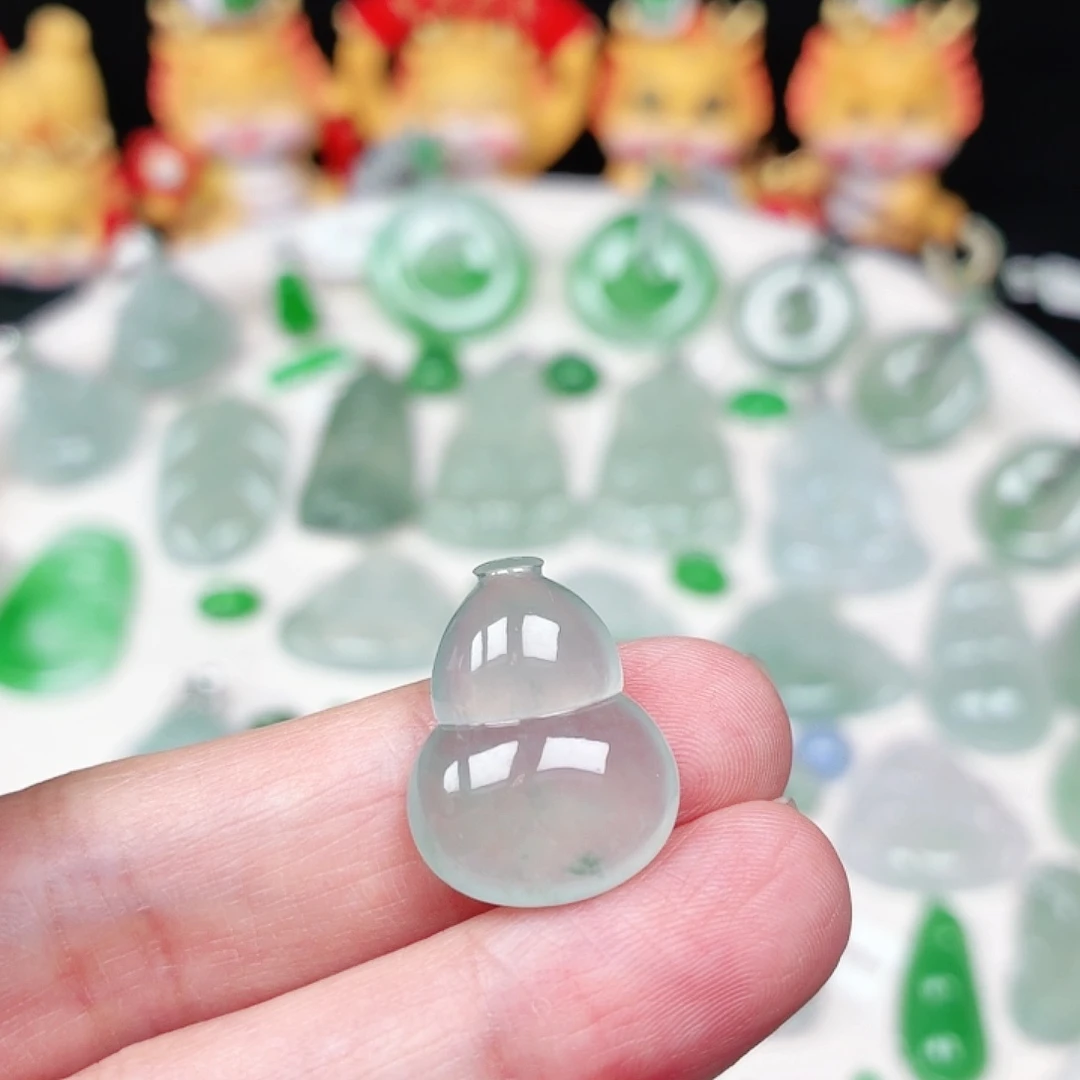 颈饰未镶嵌翡翠缅甸天然A货翡翠