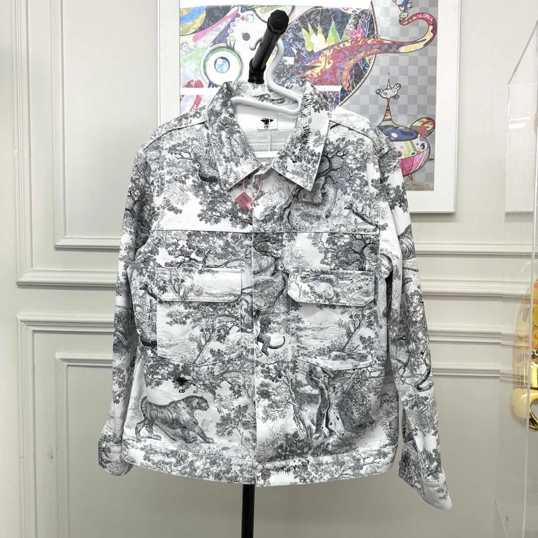 全新未使用 DIOR/迪奥 积分-288汤/P205437280/从林动物图案外套