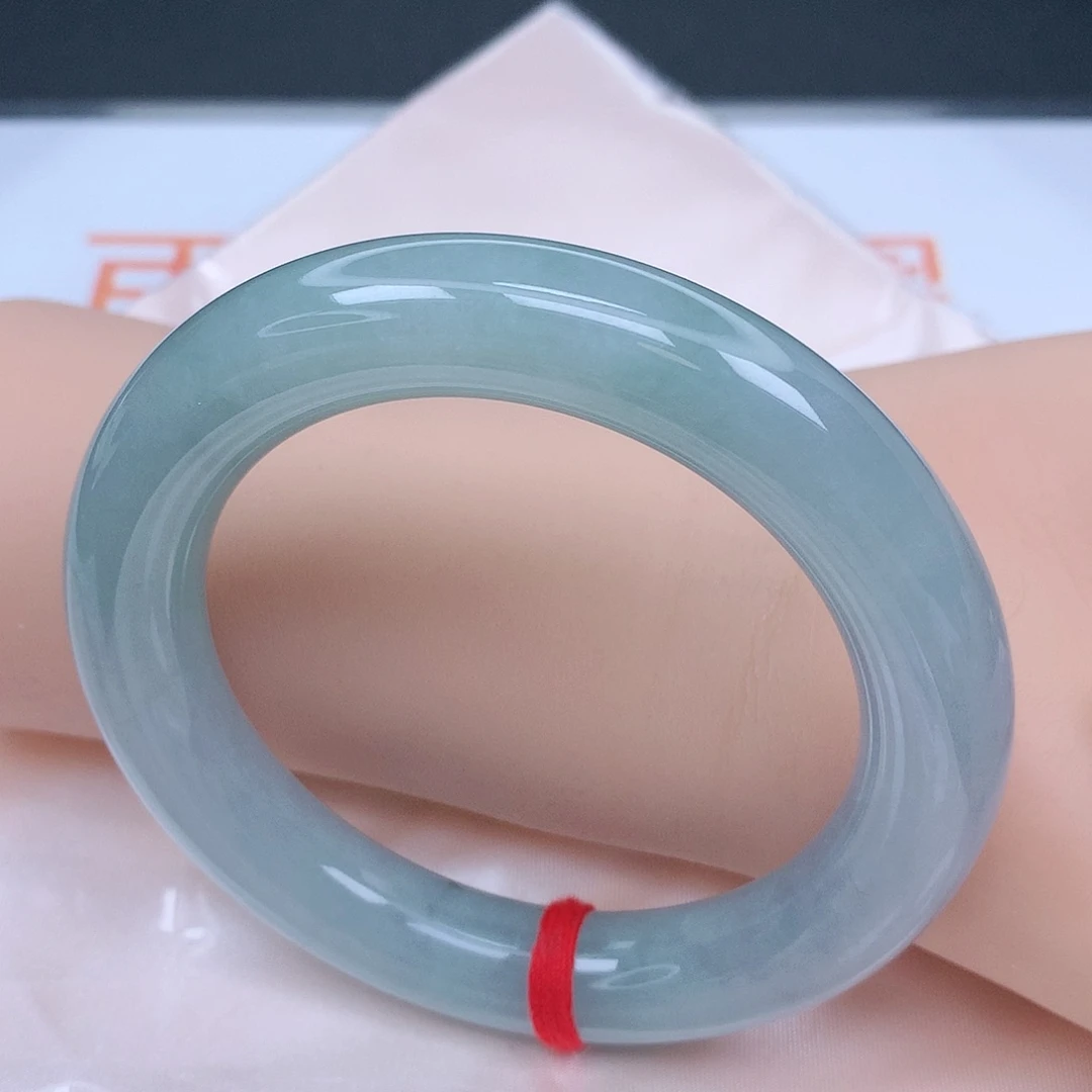 【闪购商品】未镶嵌手镯翡翠，56