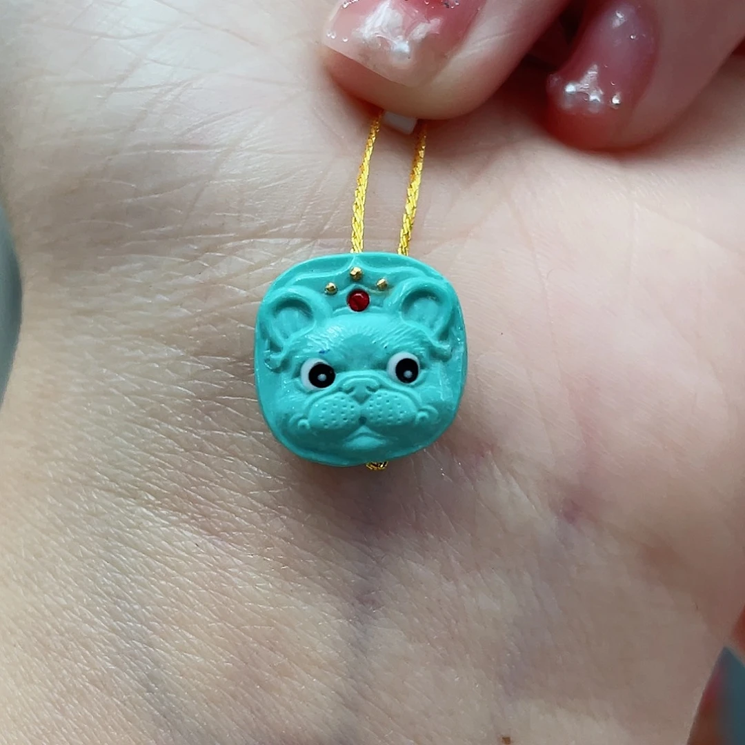 绿松石颈饰未镶嵌