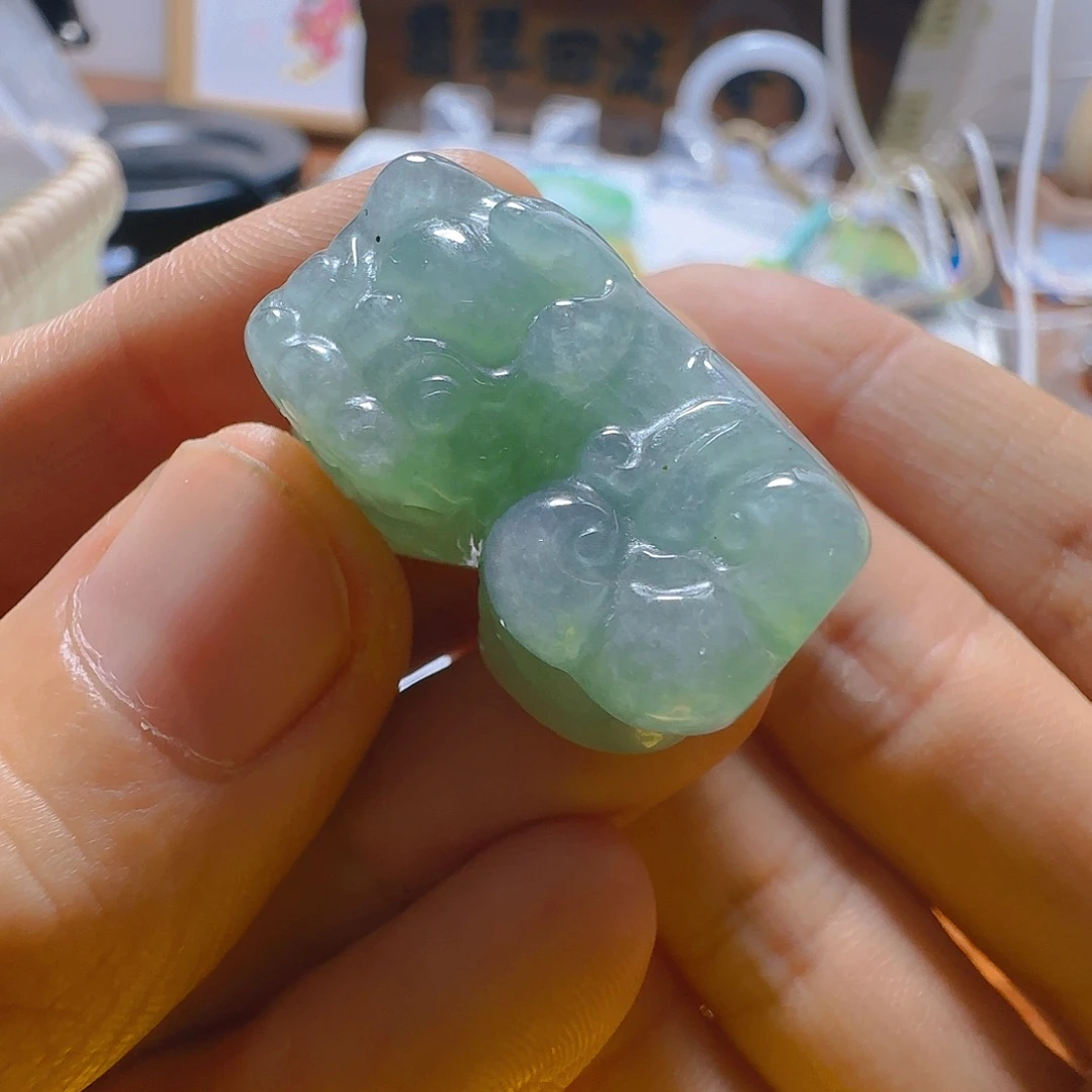 翡翠未镶嵌颈饰翡翠30