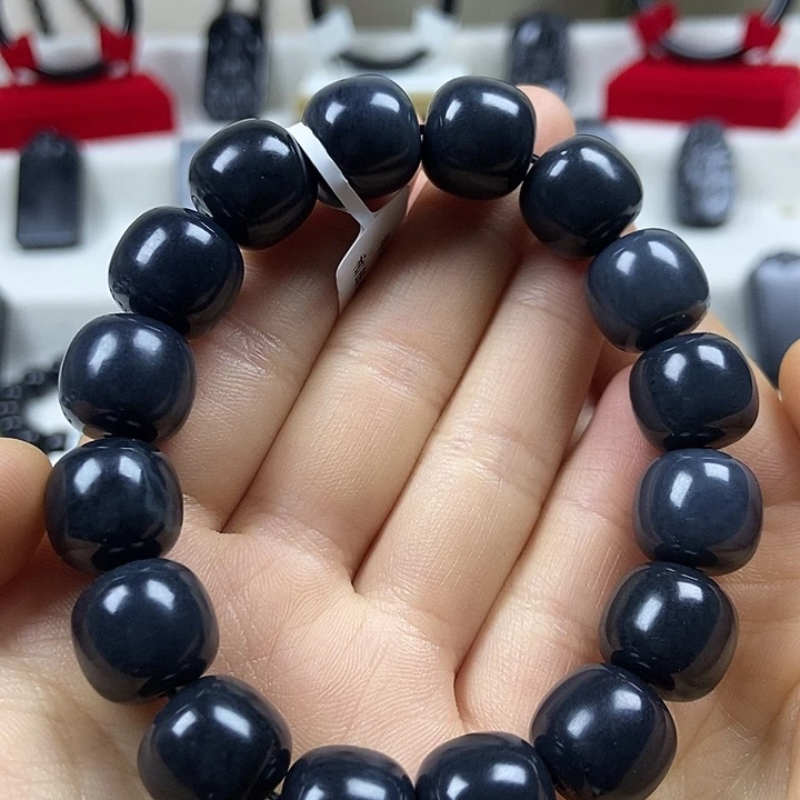 手串未镶嵌和田玉（墨玉）入门级老型卡14墨玉手串