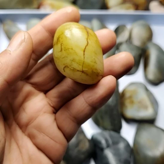 和田玉（糖玉）未镶嵌挂件