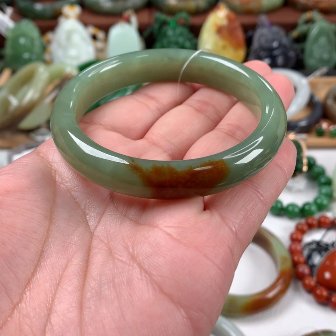 和田玉手镯未镶嵌57口径