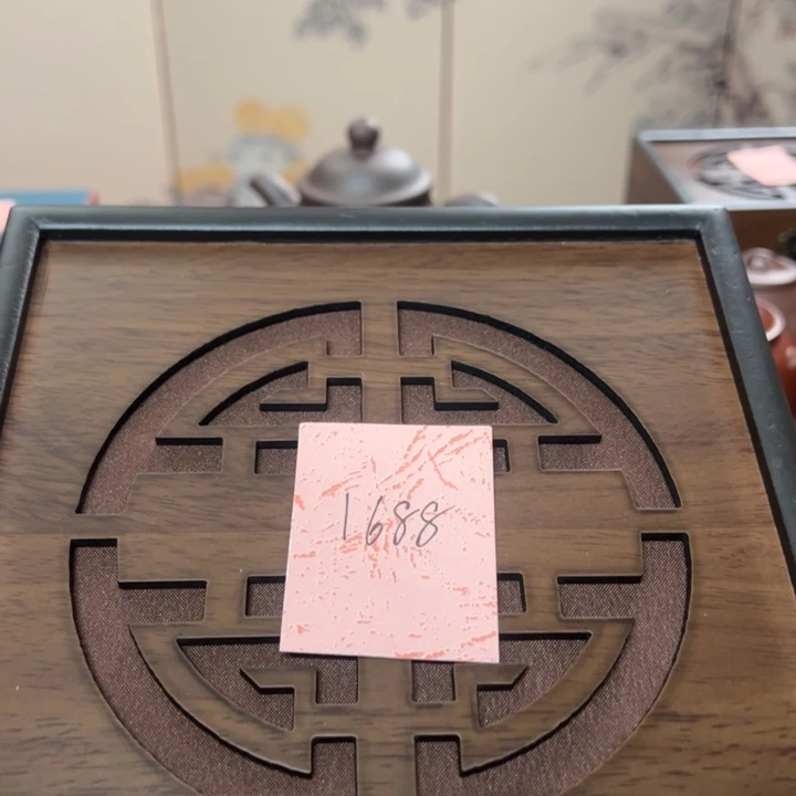 紫砂茶壶从**待宜兴紫砂文化艺术