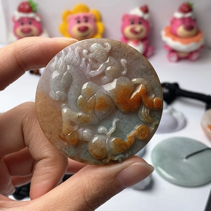 翡翠未镶嵌颈饰翡翠