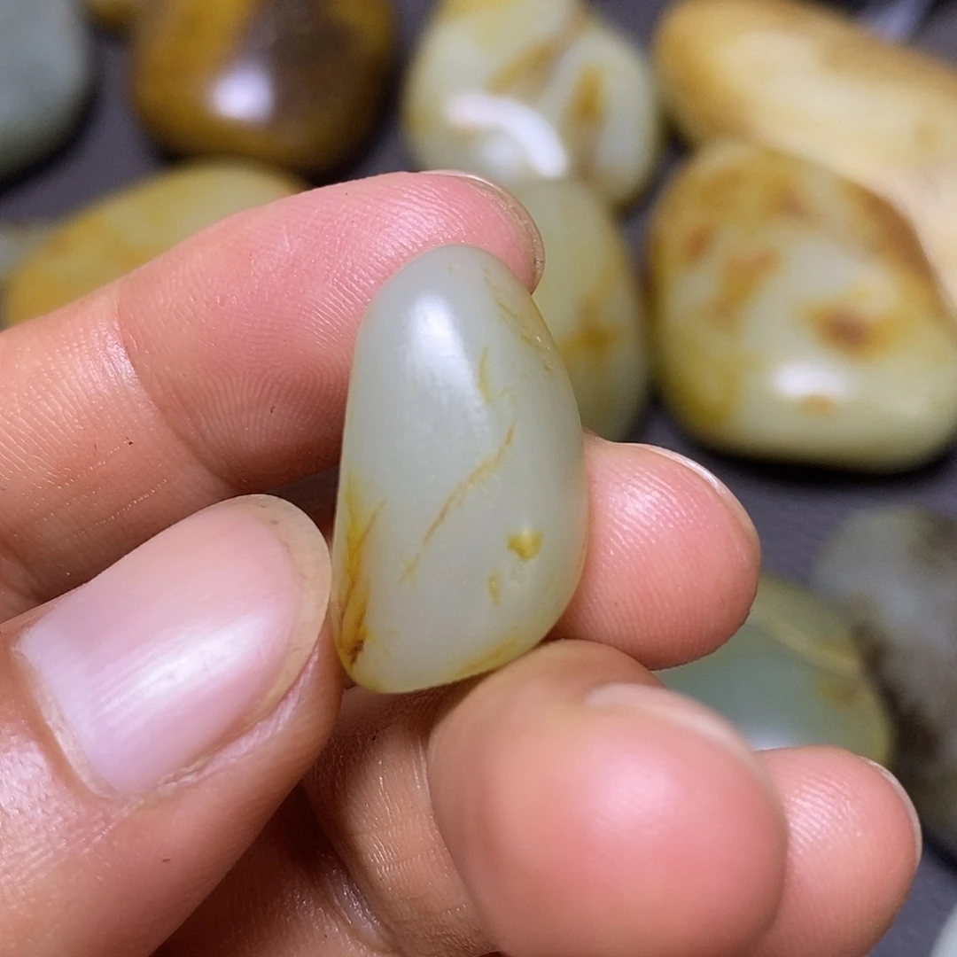 未镶嵌和田玉（糖玉）挂件