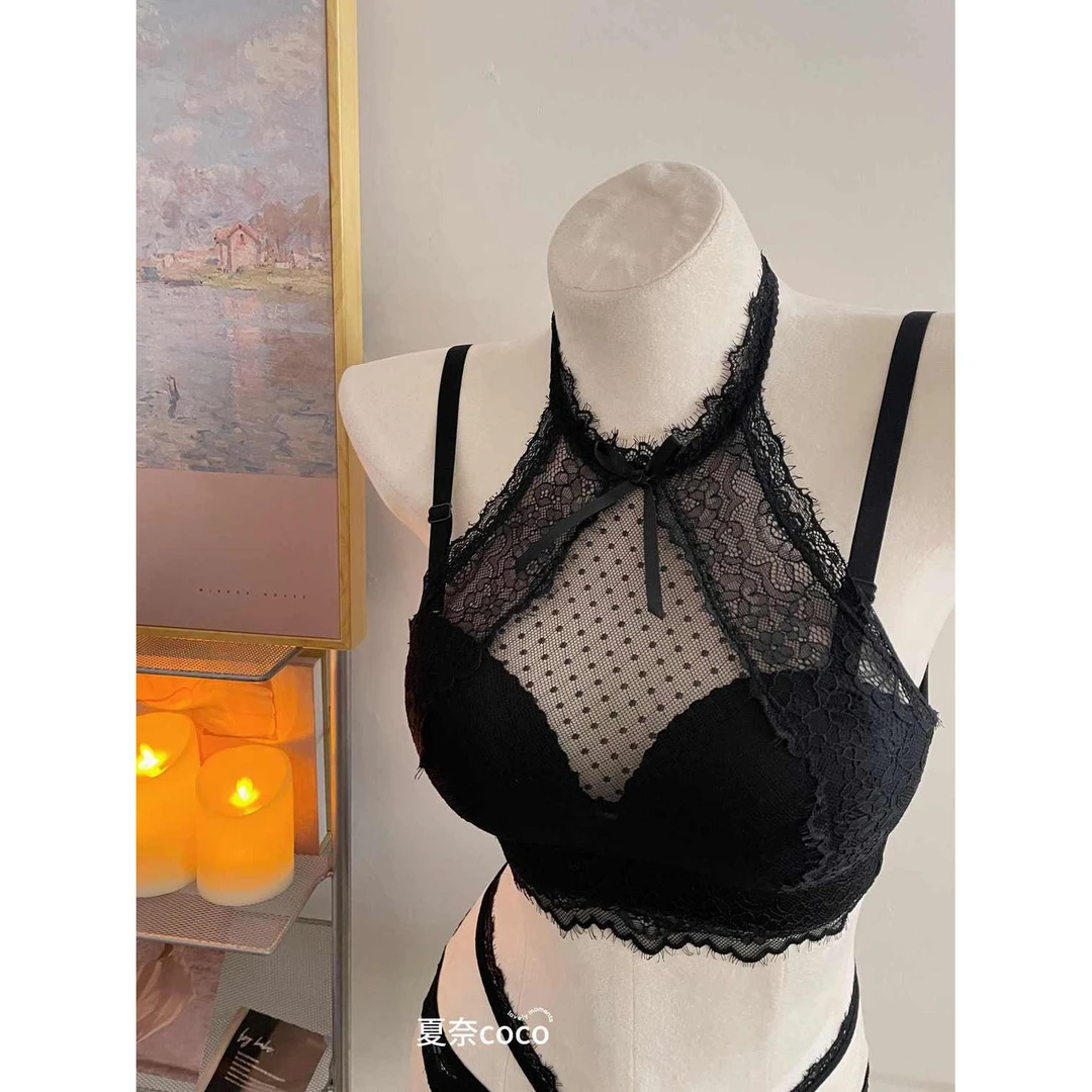 小胸聚拢内衣女显大法式性感纯欲蕾丝挂脖内搭遮副乳无钢圈文胸罩