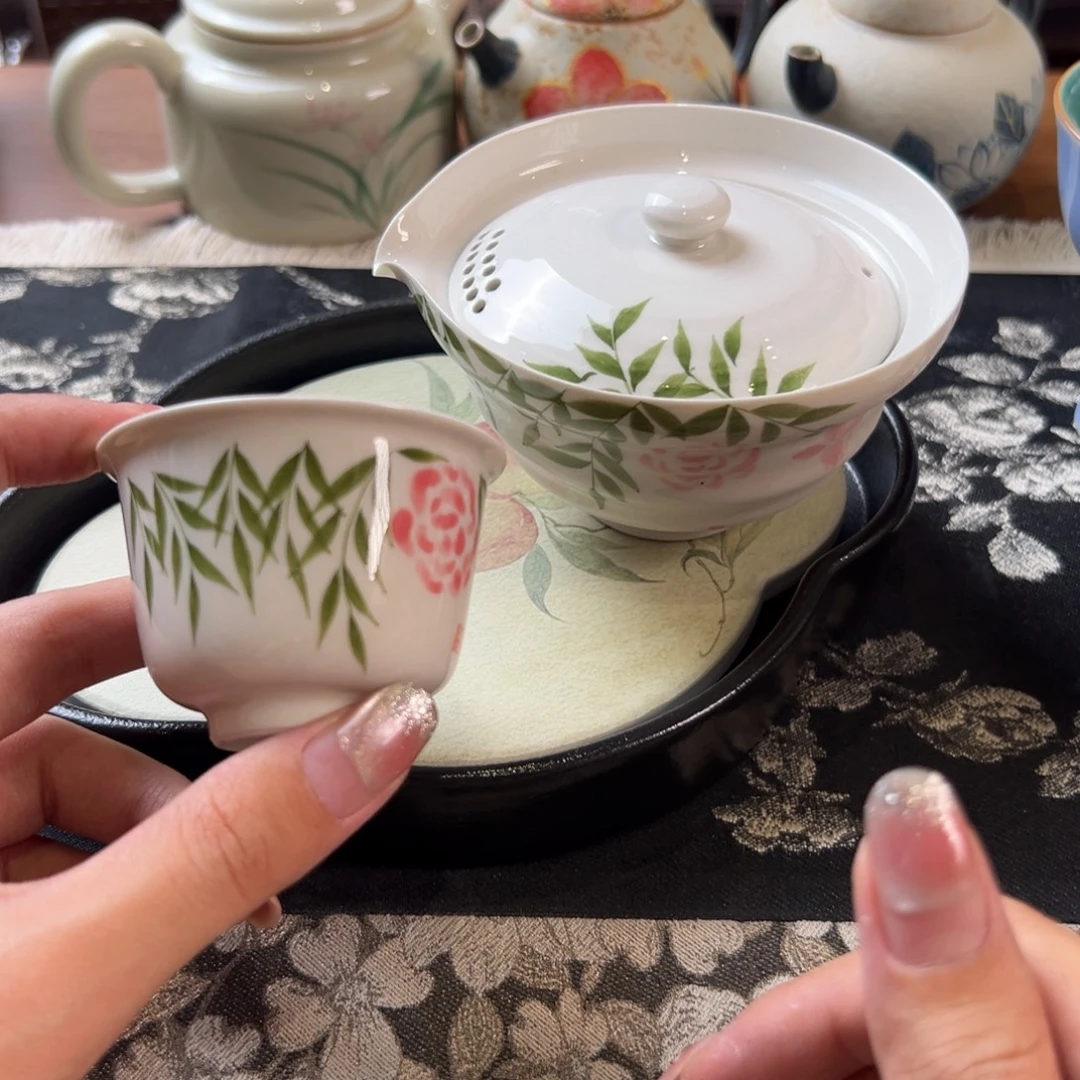 茶具等产品的生产和销售工作