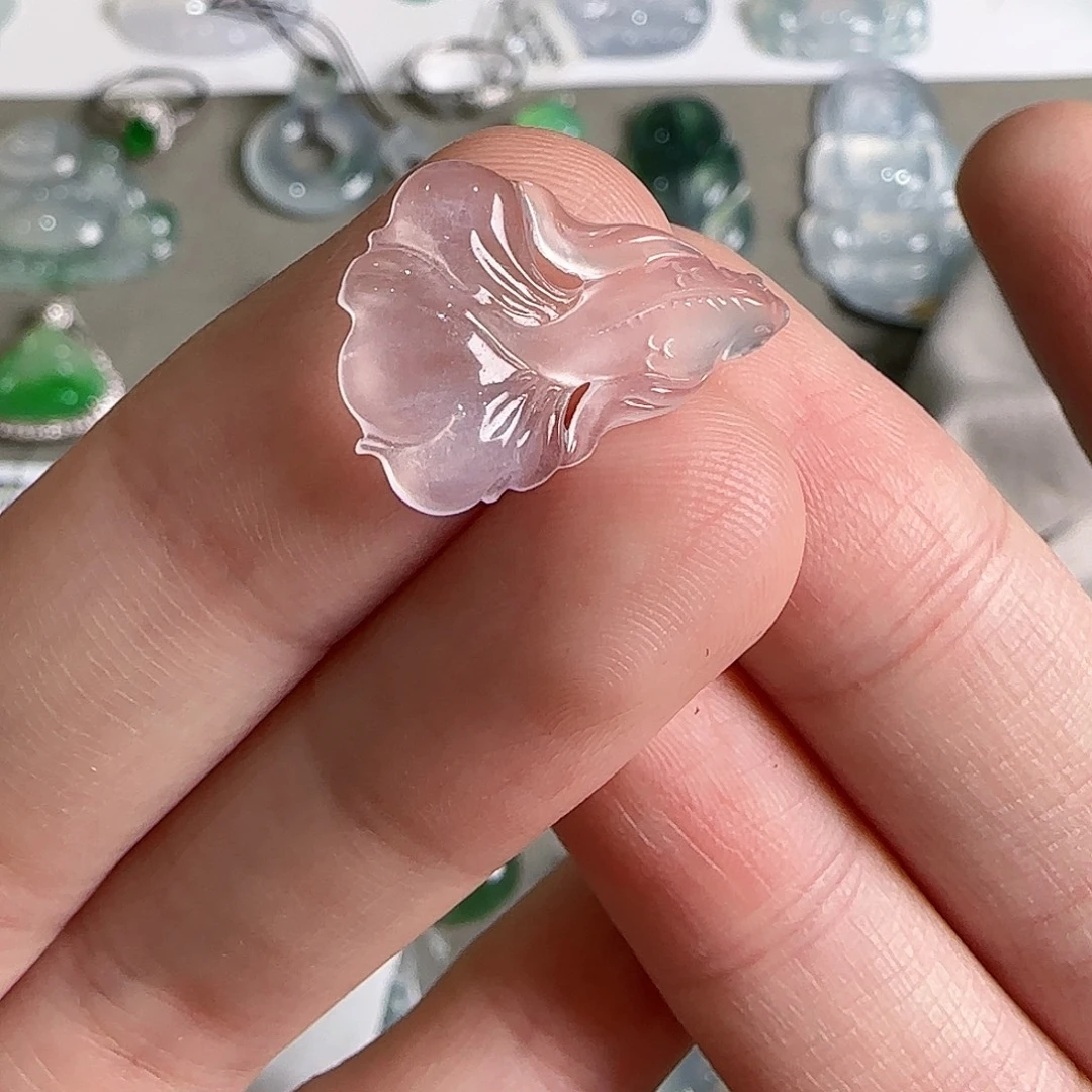 翡翠未镶嵌颈饰