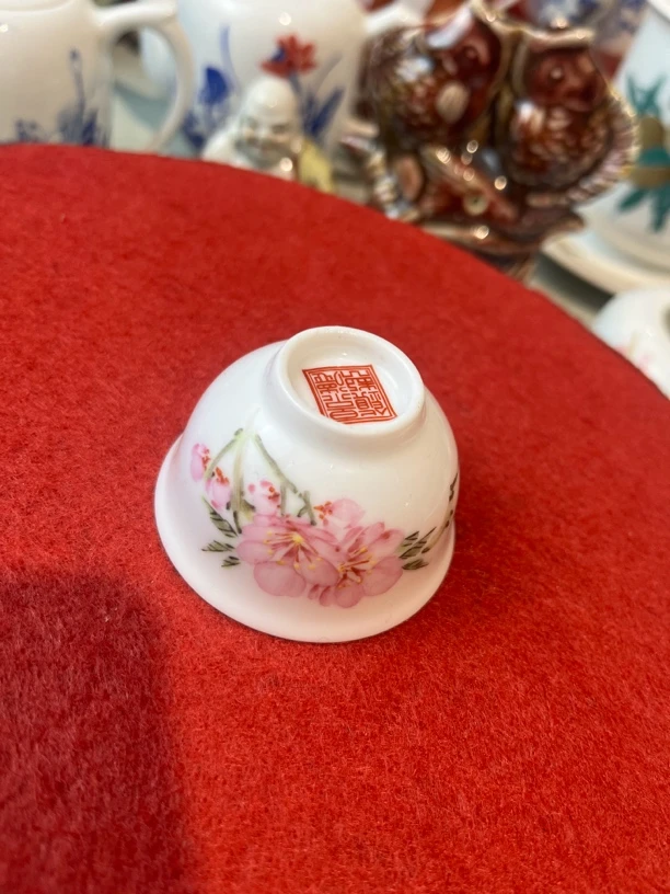 手绘釉上水点桃花小杯杯