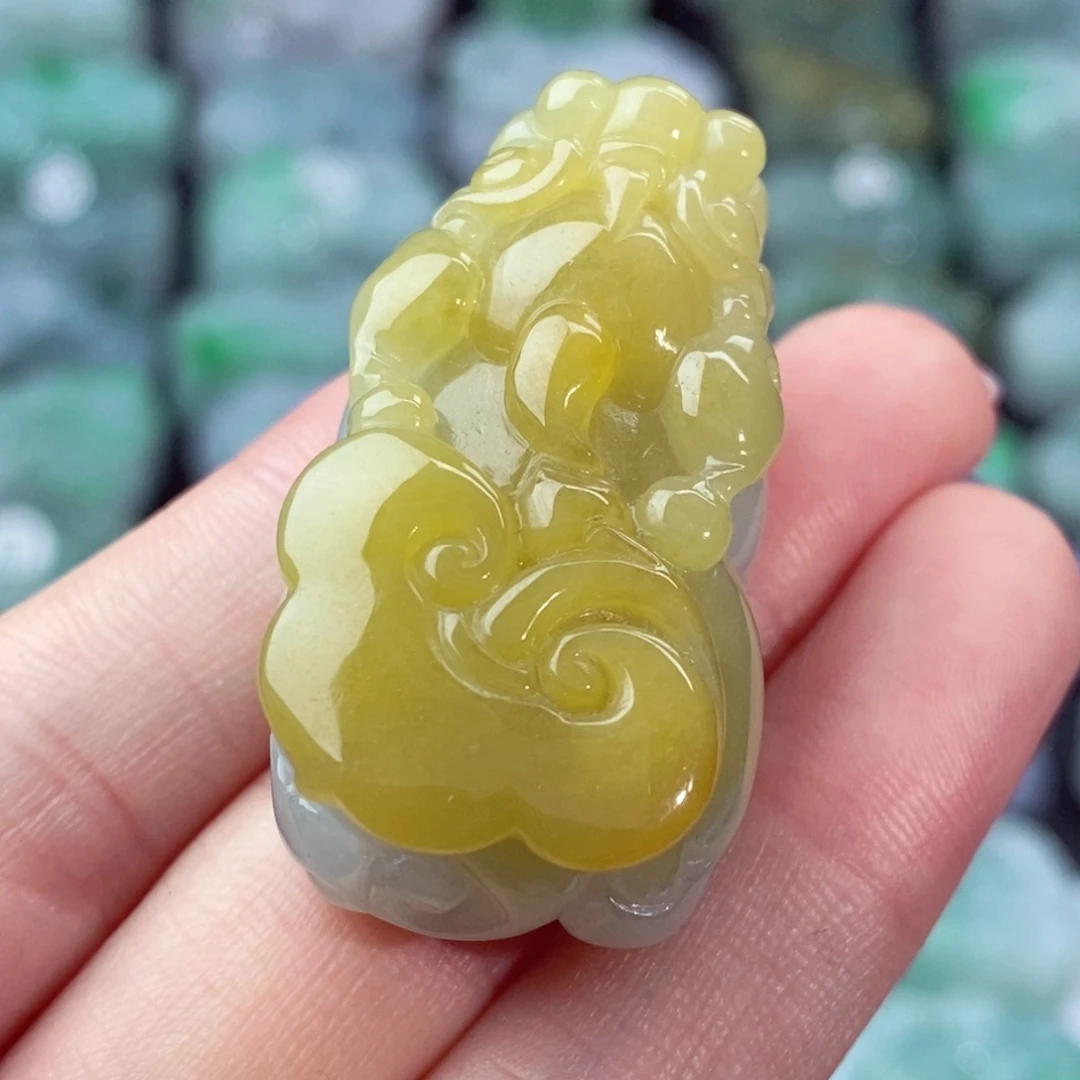 颈饰未镶嵌翡翠天然