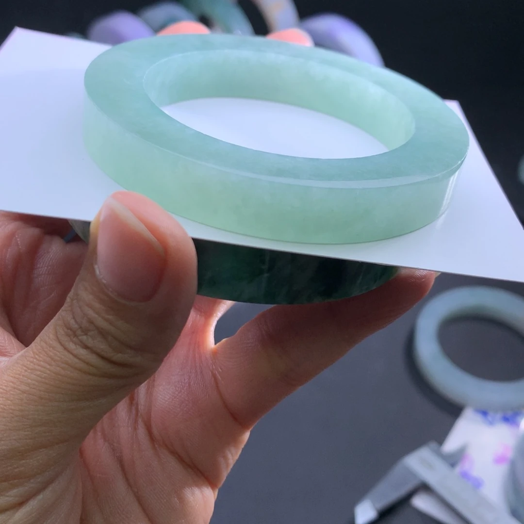定制翡翠手镯未镶嵌
