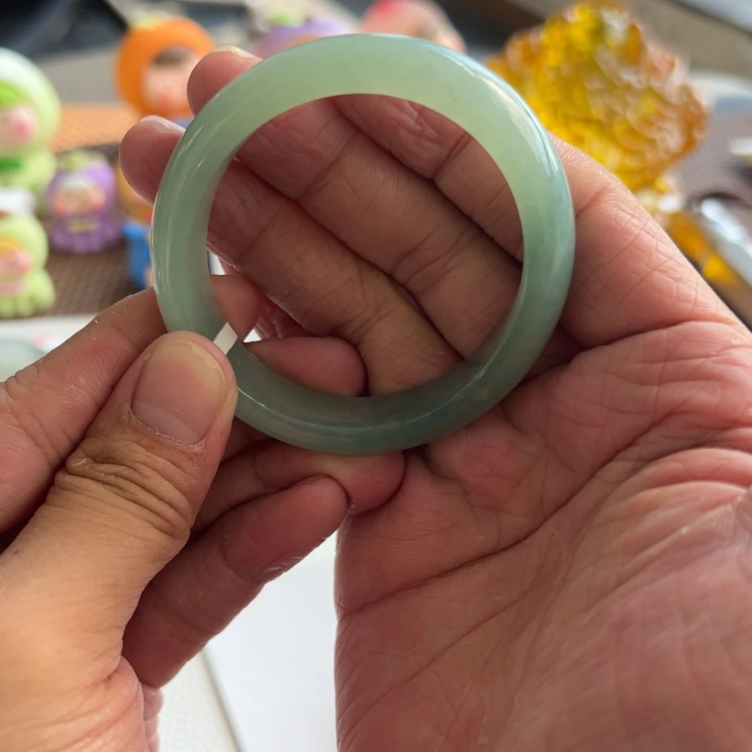 翡翠未镶嵌手镯29号 53.3贵妃