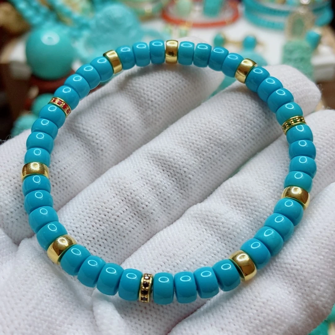 绿松石18K金镶嵌单圈小**?