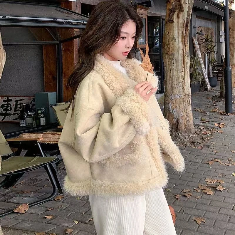 甜美减龄氛围感温柔皮毛一体2025冬季新款小个子羊羔毛短外套女