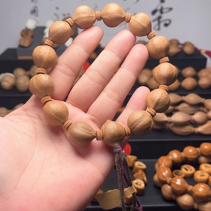 橄榄核吊坠蜜桃 微瑕 福利 16.17