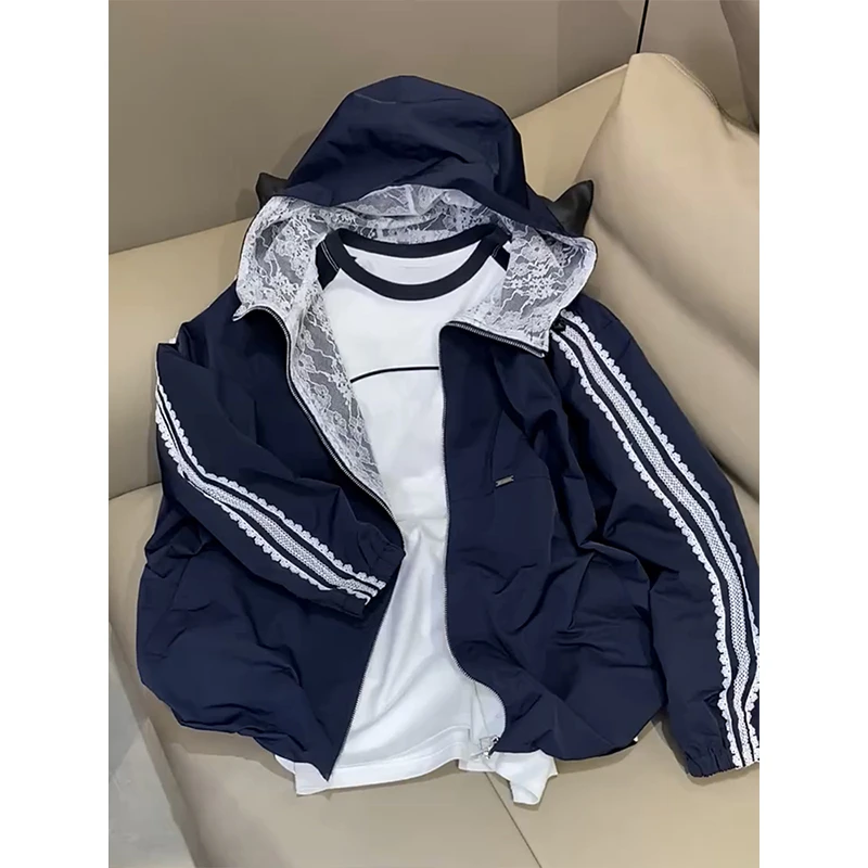 欧洲站2025年早秋新款撞色三条杠蕾丝外套女宽松洋气拉链连帽外套