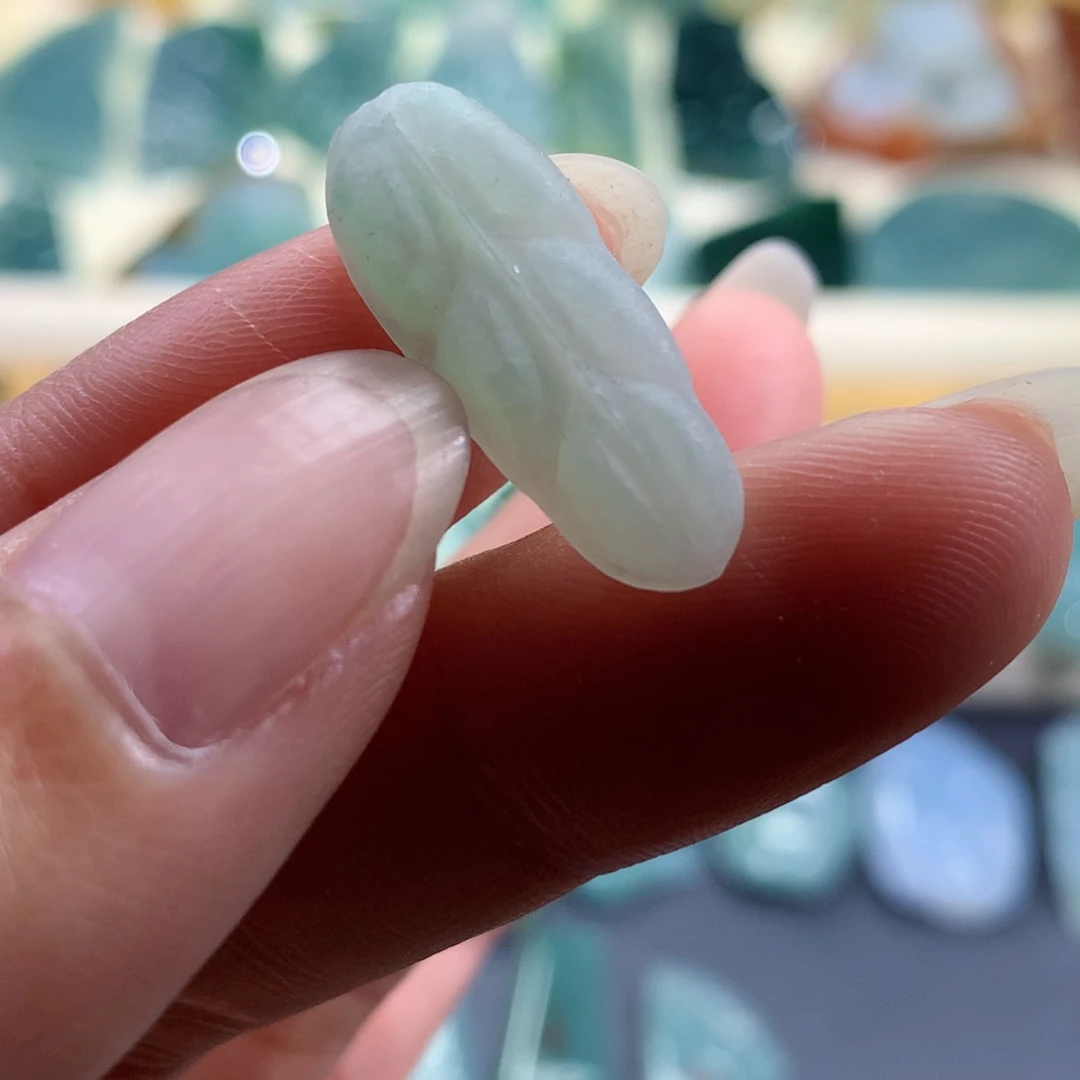 未镶嵌定制翡翠包抛光