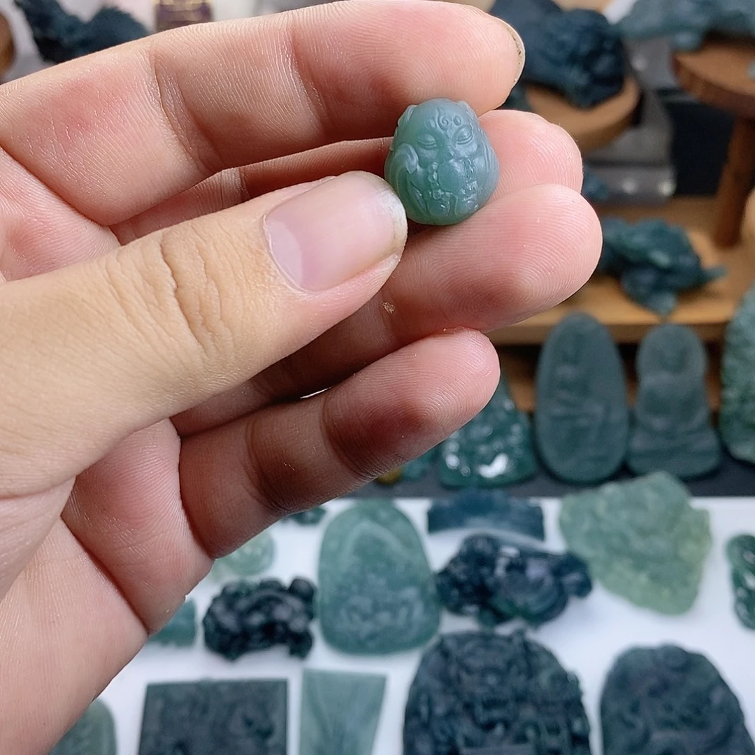 定制翡翠未镶嵌狐狸