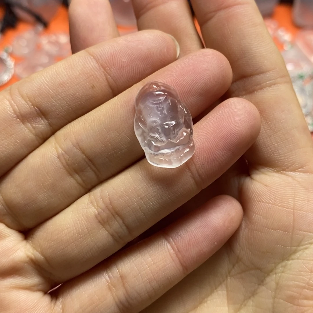 石英质玉未镶嵌颈饰