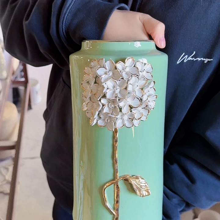 美丽得花瓶赶紧搂