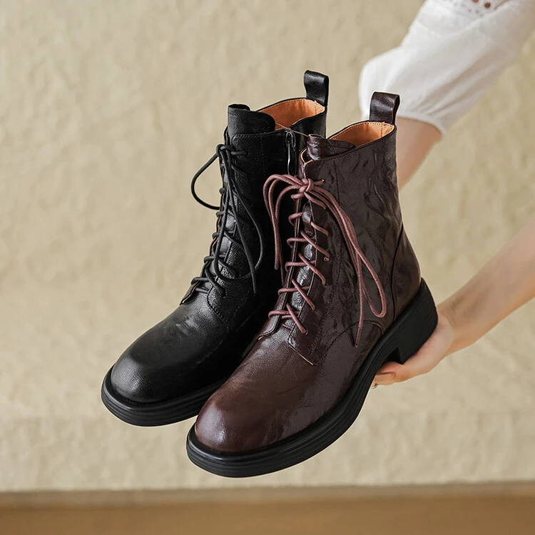 高级感小众圆头马丁靴女2025秋冬新款百搭简约真皮手工低跟时装靴