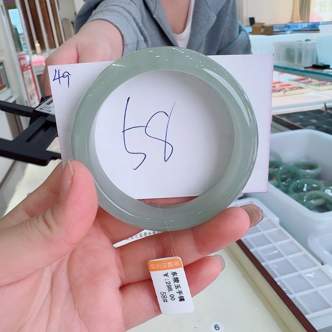 石英质玉未镶嵌手镯49