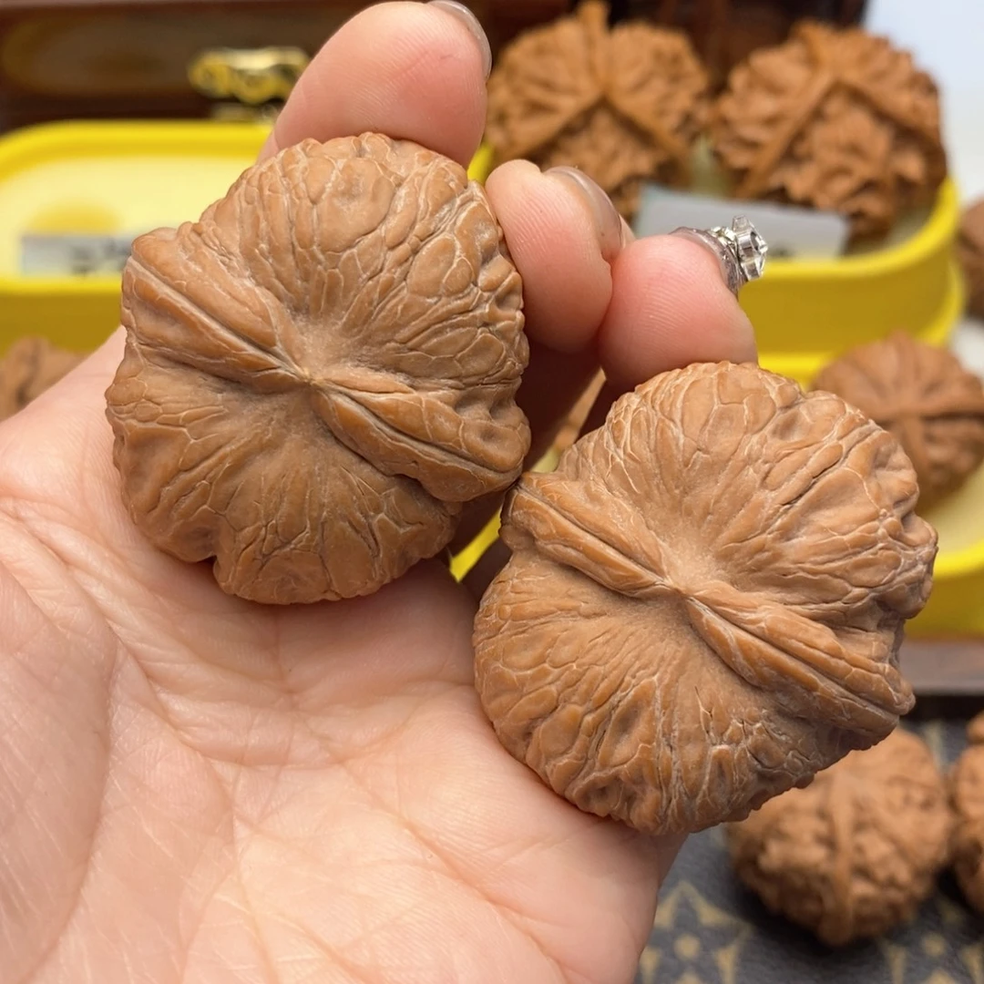 文玩核桃把件42尺元宝