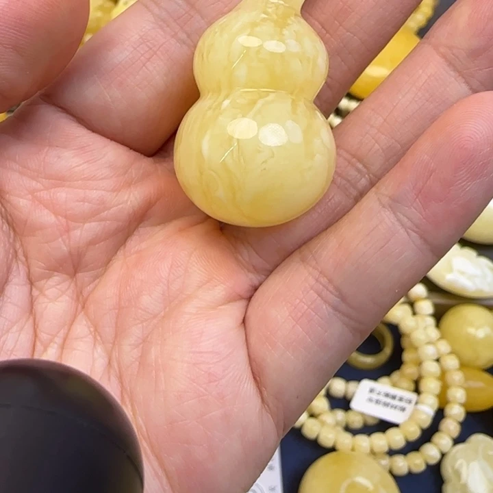 未镶嵌颈饰蜜蜡天然蜜蜡