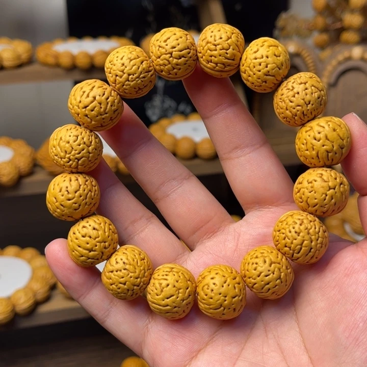 無***戀桃核皇冠18.5奶油粉丝福利