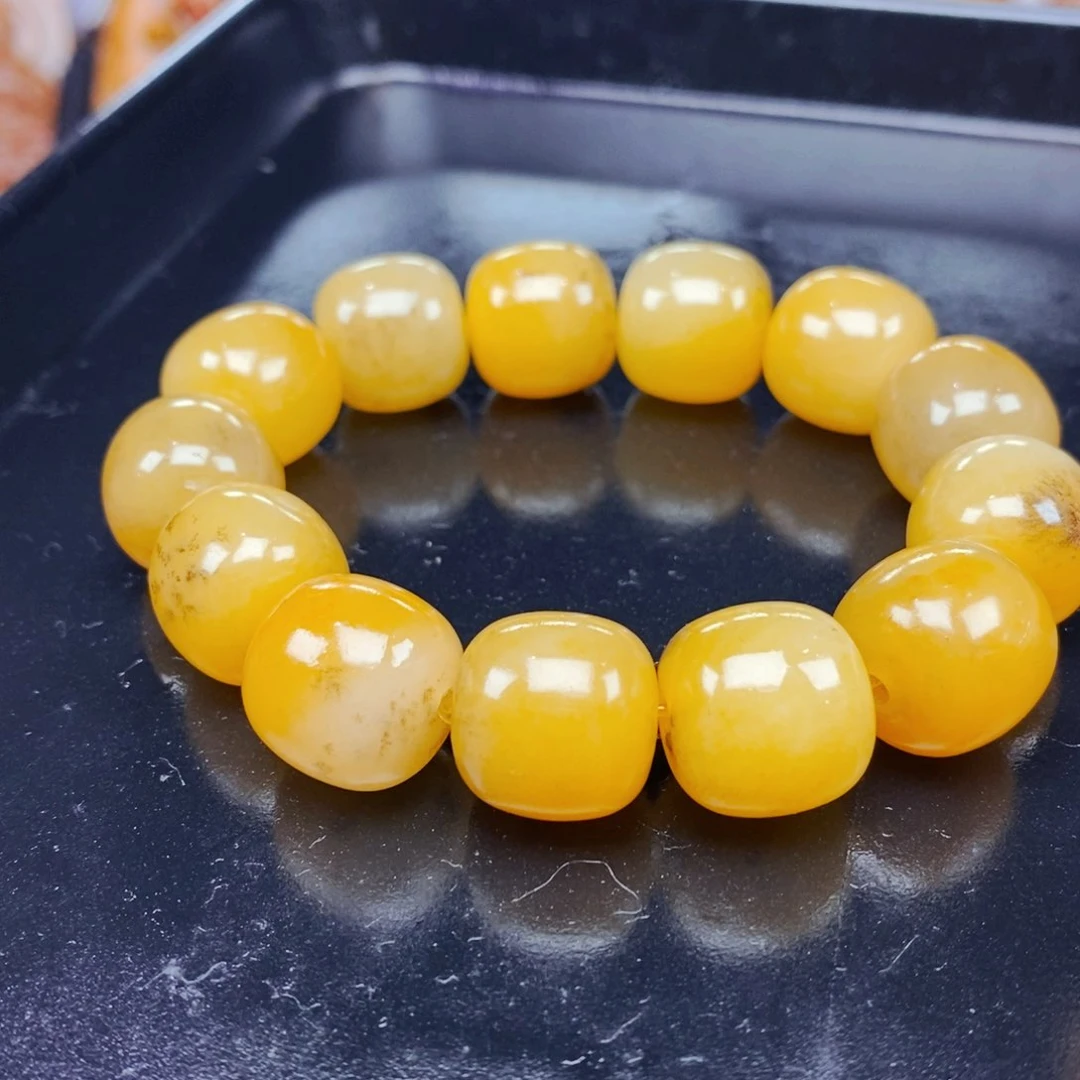 石英质玉（黄龙玉）未镶嵌颈饰