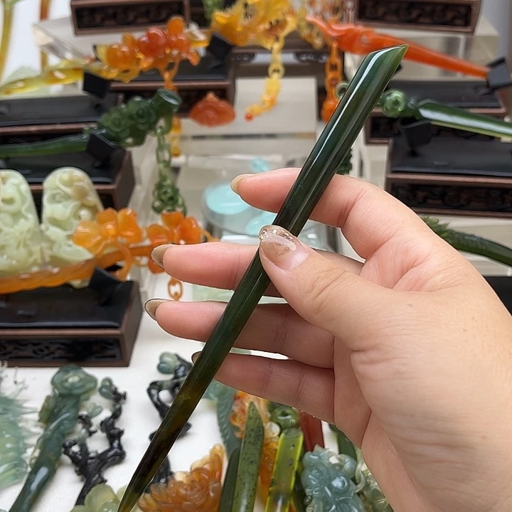 蛇纹石玉岫玉发簪未镶嵌潍****司