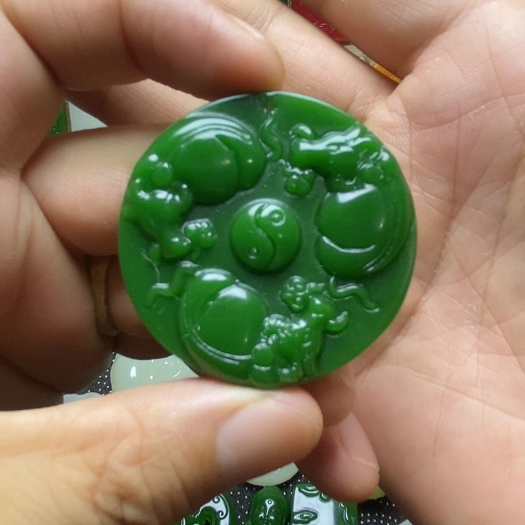 颈饰未镶嵌和田玉