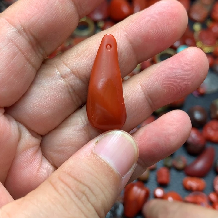 南红玛瑙未镶嵌颈饰