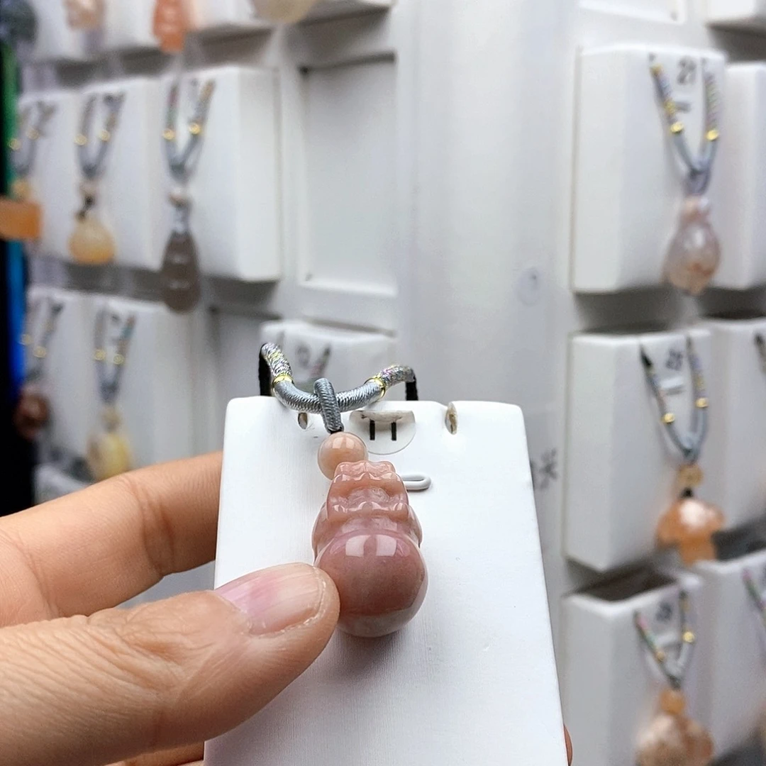 石英质玉吊坠(不含链)未镶嵌