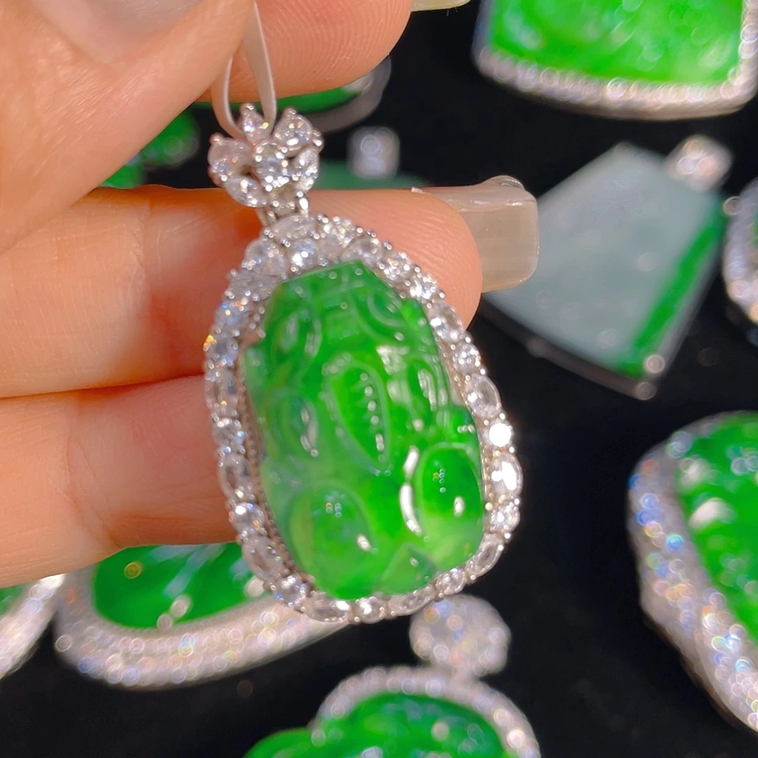 翡翠银S925镶嵌颈饰天然