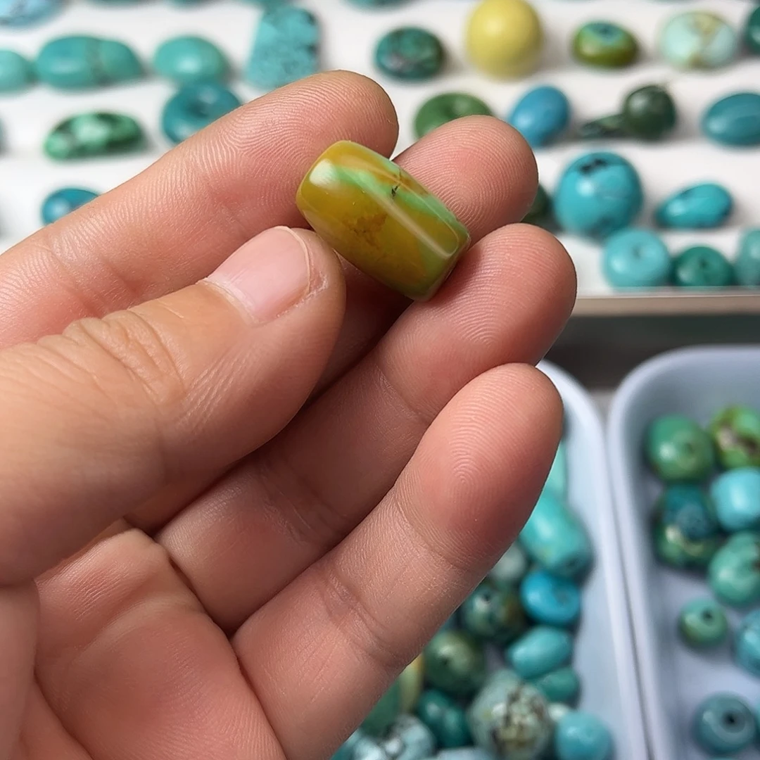非金属特色俏色桶珠
