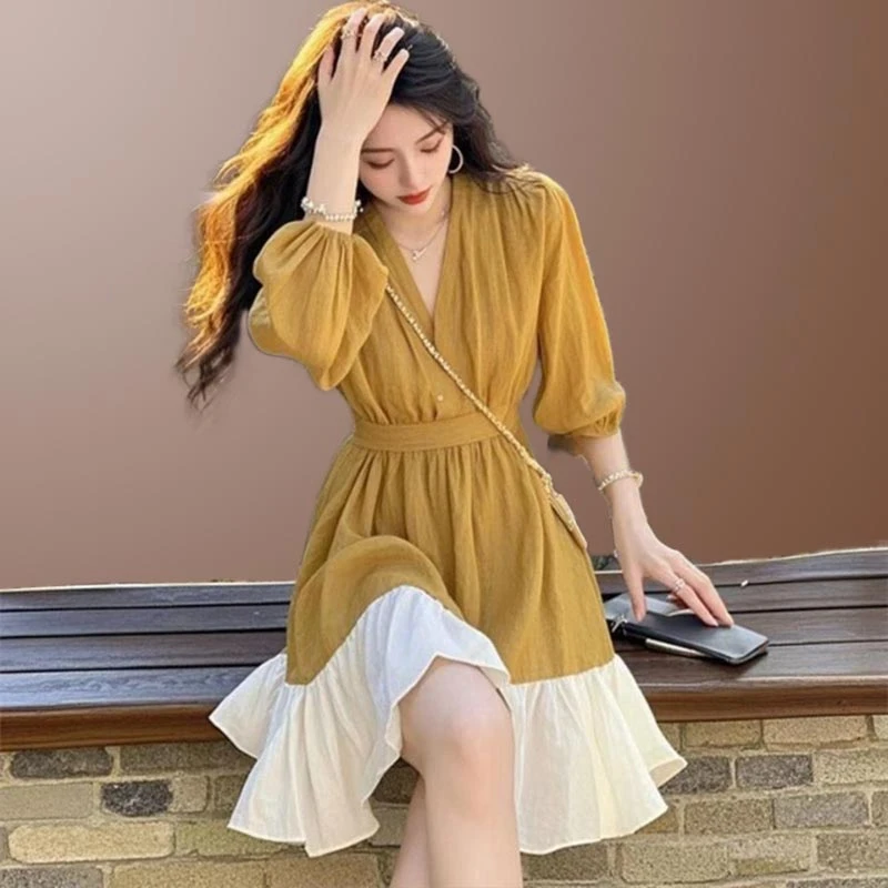 百搭连衣裙设计感撞色拼接女装裙子高级感潮2025年春秋季新款小众