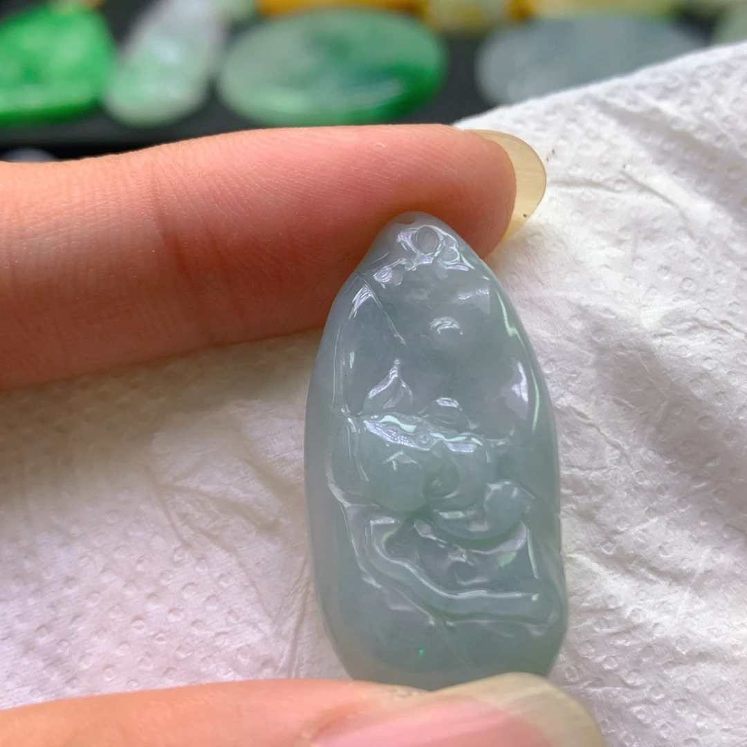 翡翠未镶嵌颈饰翡翠