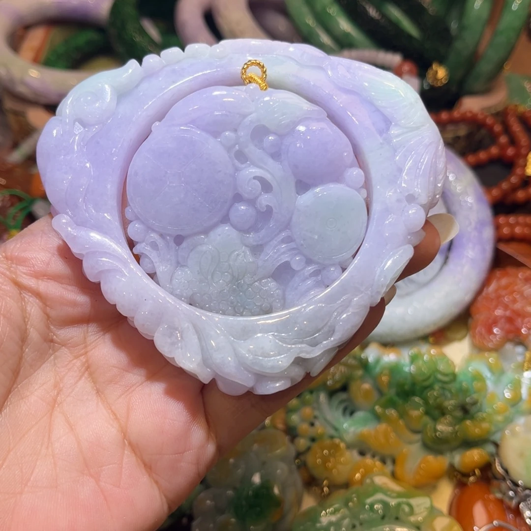 颈饰未镶嵌翡翠手镯