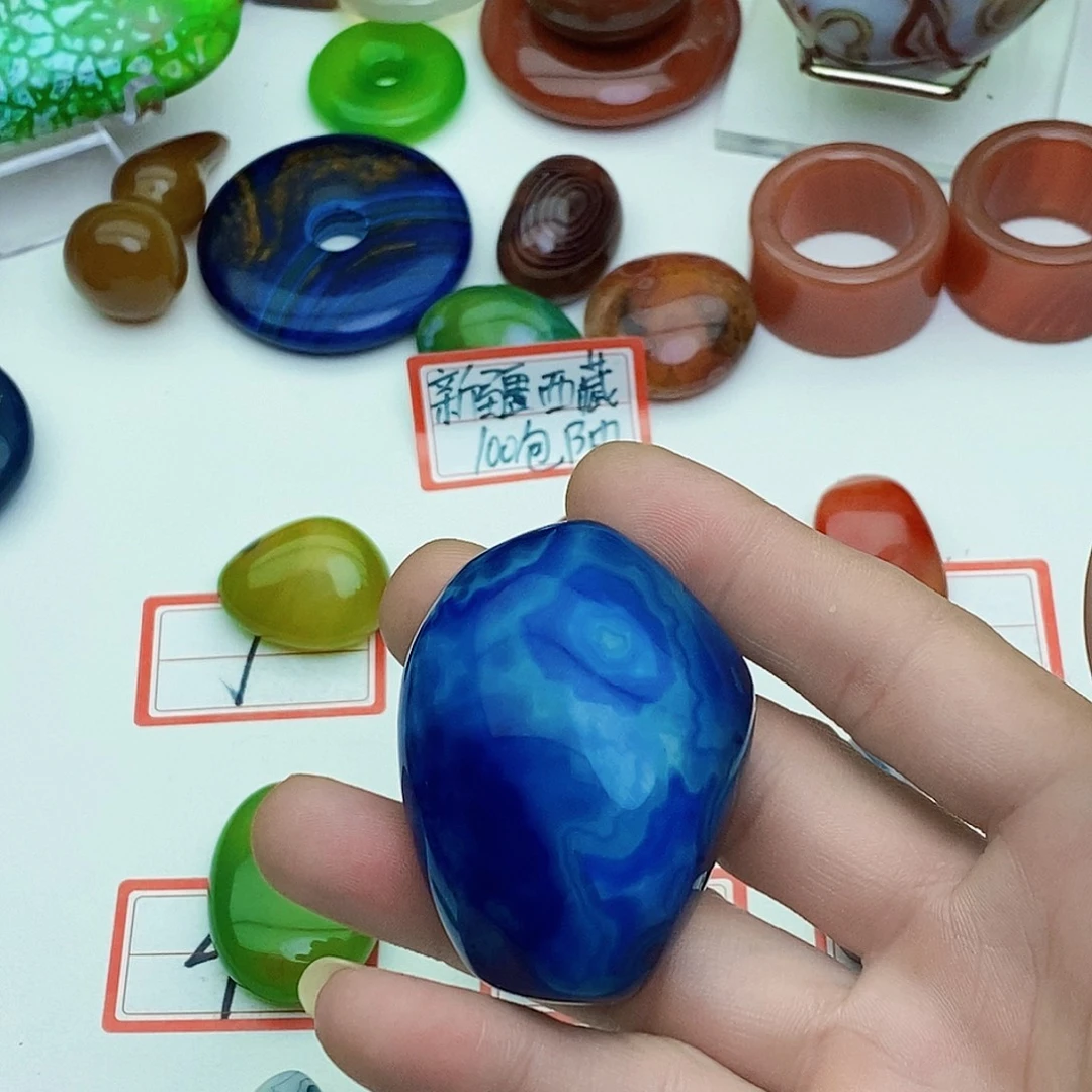 玛瑙/玉髓未镶嵌珠宝奇石