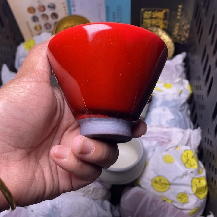 茶盏我就想问哈他是不是