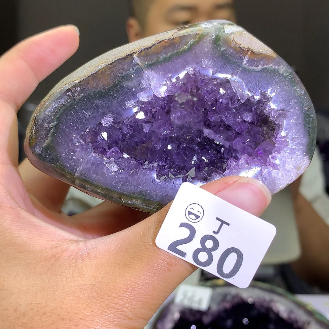 未镶嵌大型摆件（非配饰）水晶