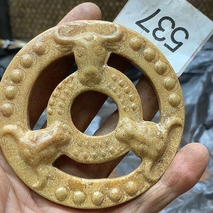 未镶嵌和田玉挂件