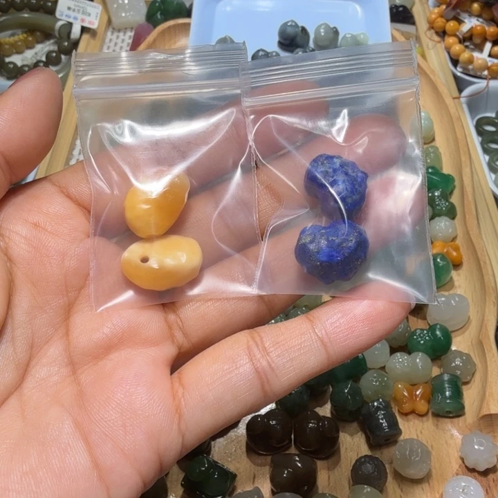 和田玉未镶嵌珠宝半成品胖****⊂